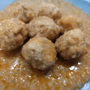 albondigas-caprichos-en-tu-mesa-pamplona-1