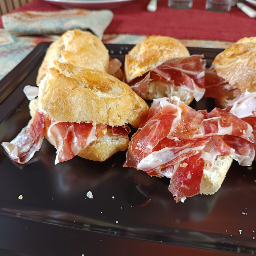 Minibocadillo de jamón ibérico